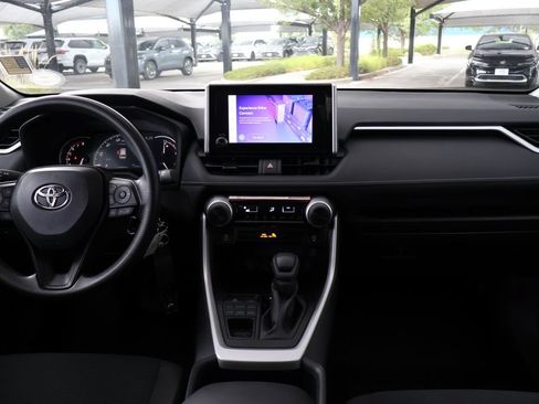 Certified 2025 Toyota RAV4 LE AWD/4WD image 22