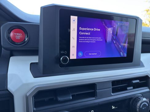 Used 2024 Toyota Tacoma TRD Off-Road image 26