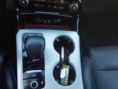 Used 2018 Kia Stinger GT2 image 26