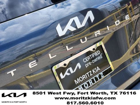 Used 2023 Kia Telluride EX w/ EX Captain's Chair Package AWD/4WD image 11