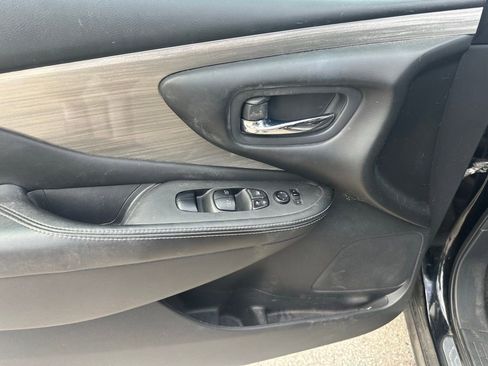 Used 2016 Nissan Murano S w/ Navigation Package image 22