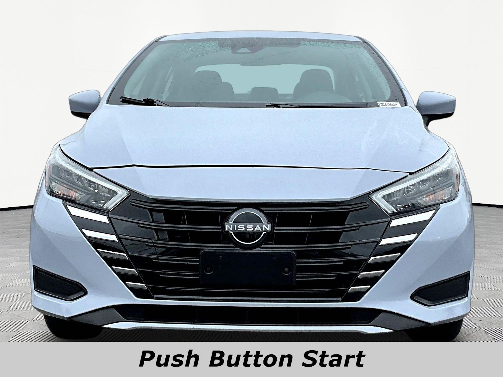 Used 2025 Nissan Versa SV FWD image 2