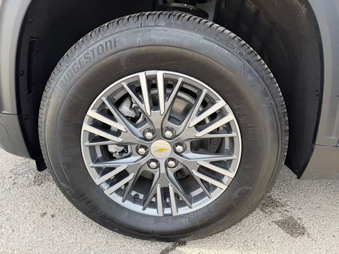 Used 2025 Chevrolet Traverse LT w/ LPO, Floor Liner Package image 21