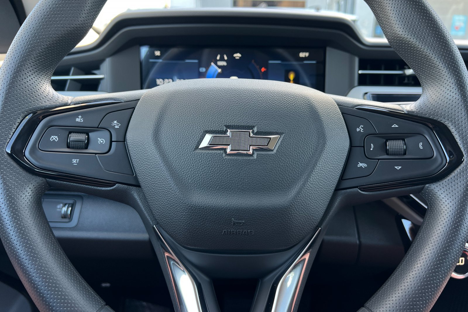 New 2027 Chevrolet Bolt LT FWD image 25