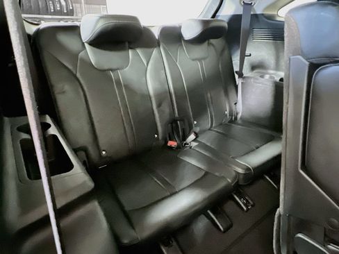Used 2024 Kia Sorento S FWD image 22