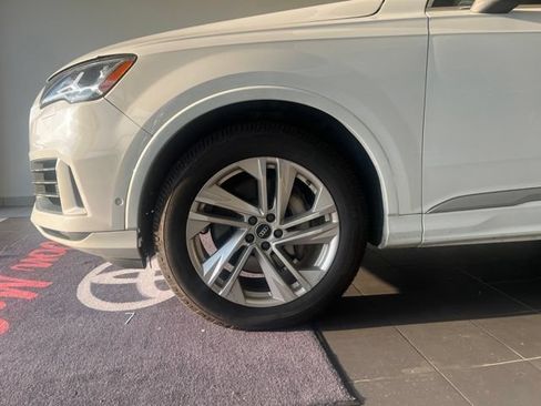 Used 2021 Audi Q7 3.0T Premium Plus AWD/4WD image 2