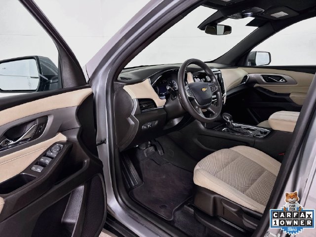 Used 2023 Chevrolet Traverse LS w/ Safety Package AWD/4WD image 3