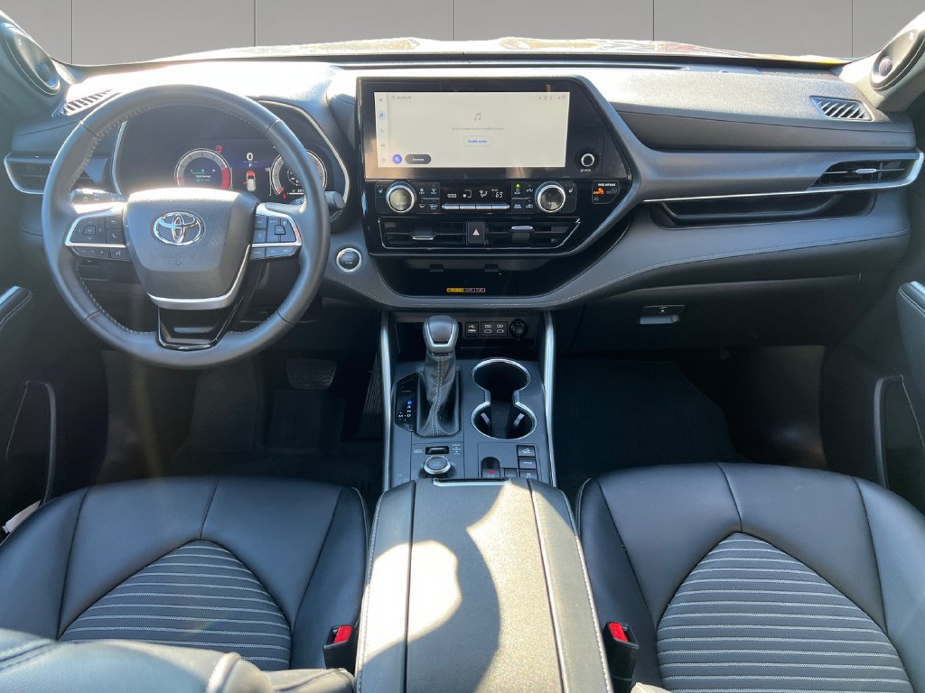 Used 2026 Toyota Highlander XSE AWD/4WD image 13