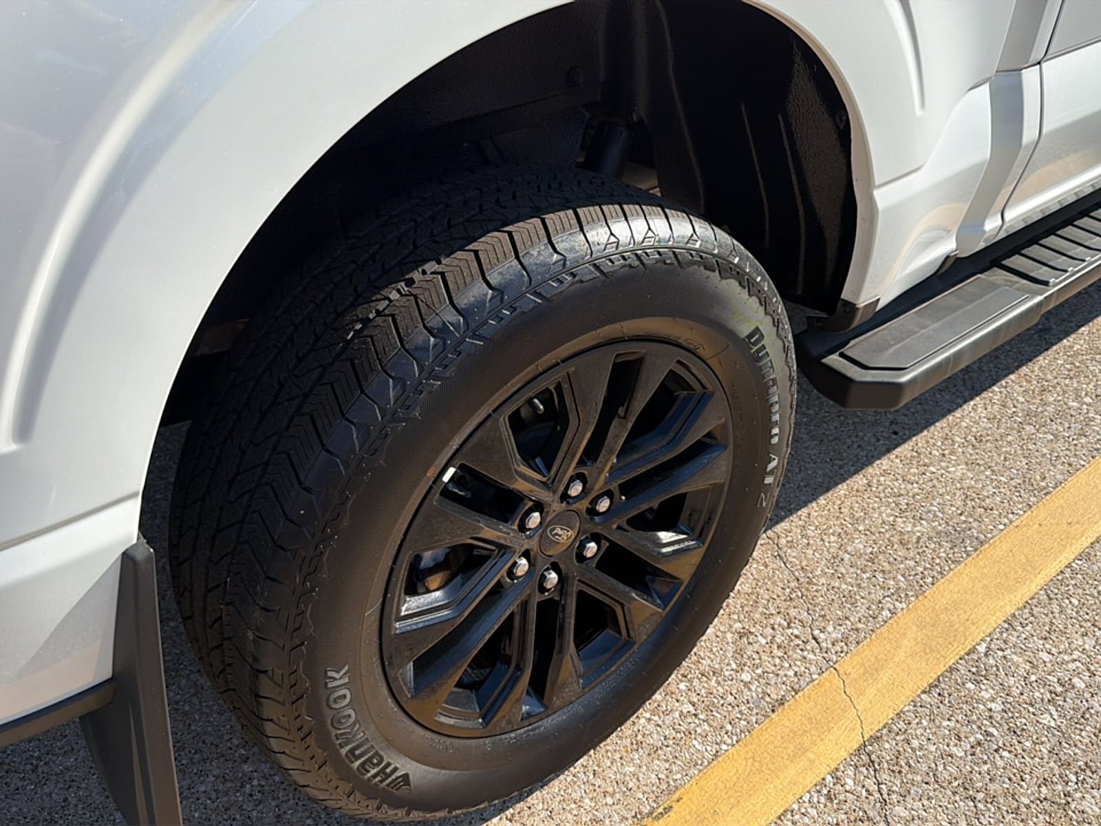Used 2023 Ford F150 Lariat w/ Equipment Group 502A High AWD/4WD image 9