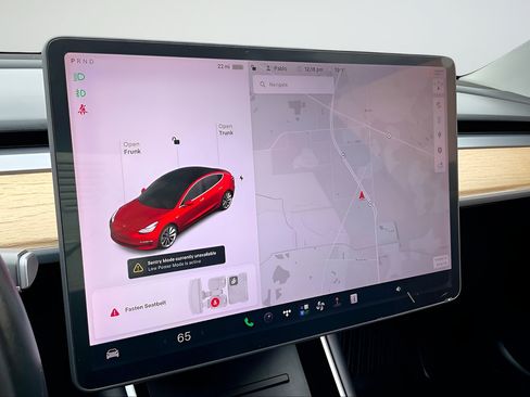 Used 2018 Tesla Model 3 Long Range RWD image 22