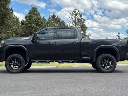 Used 2020 GMC Sierra 2500 AT4 w/ AT4 Premium Package AWD/4WD image 7