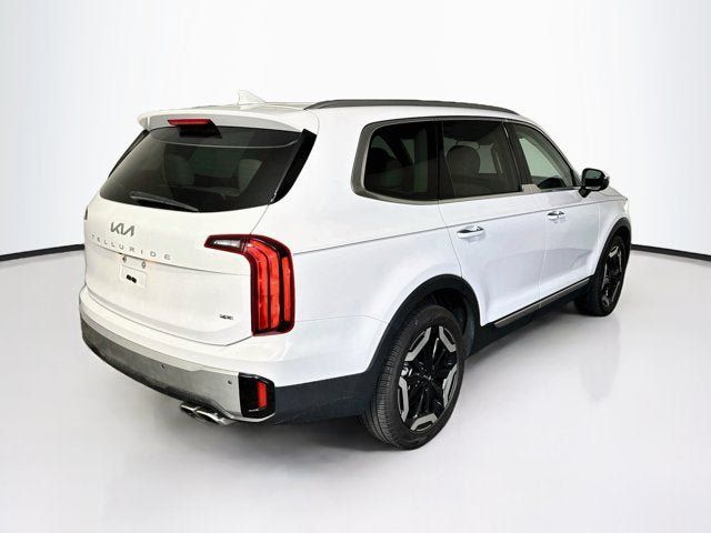 Certified 2023 Kia Telluride S w/ S Sunroof Package AWD/4WD image 5