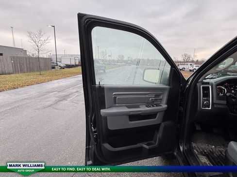 Used 2019 RAM 1500 Big Horn image 9