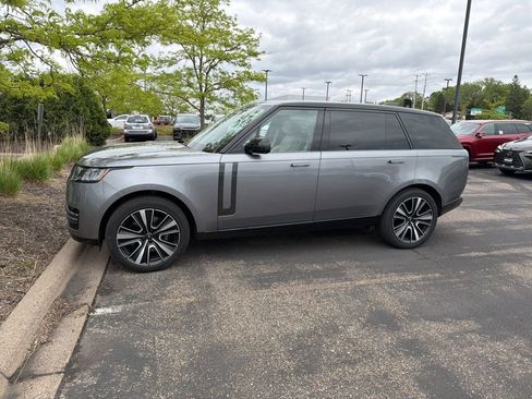 Used 2025 Land Rover Range Rover Long Wheelbase Autobiography AWD/4WD image 1