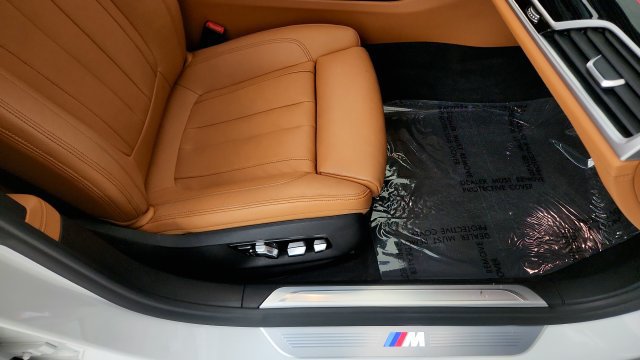 Used 2019 BMW 740i w/ M Sport Package RWD image 35