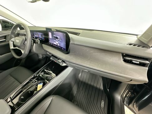 New 2026 Audi Q3 quattro 2.0T AWD/4WD image 46