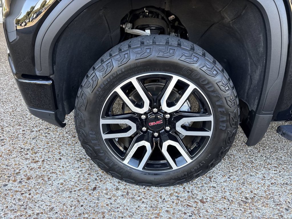 Certified 2024 GMC Sierra 1500 AT4 w/ Technology Package AWD/4WD image 34