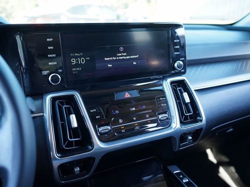 Used 2022 Kia Sorento SX AWD/4WD image 8