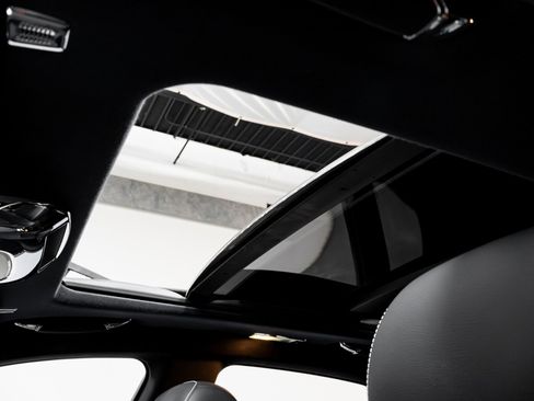 Used 2015 Rolls-Royce Ghost image 38