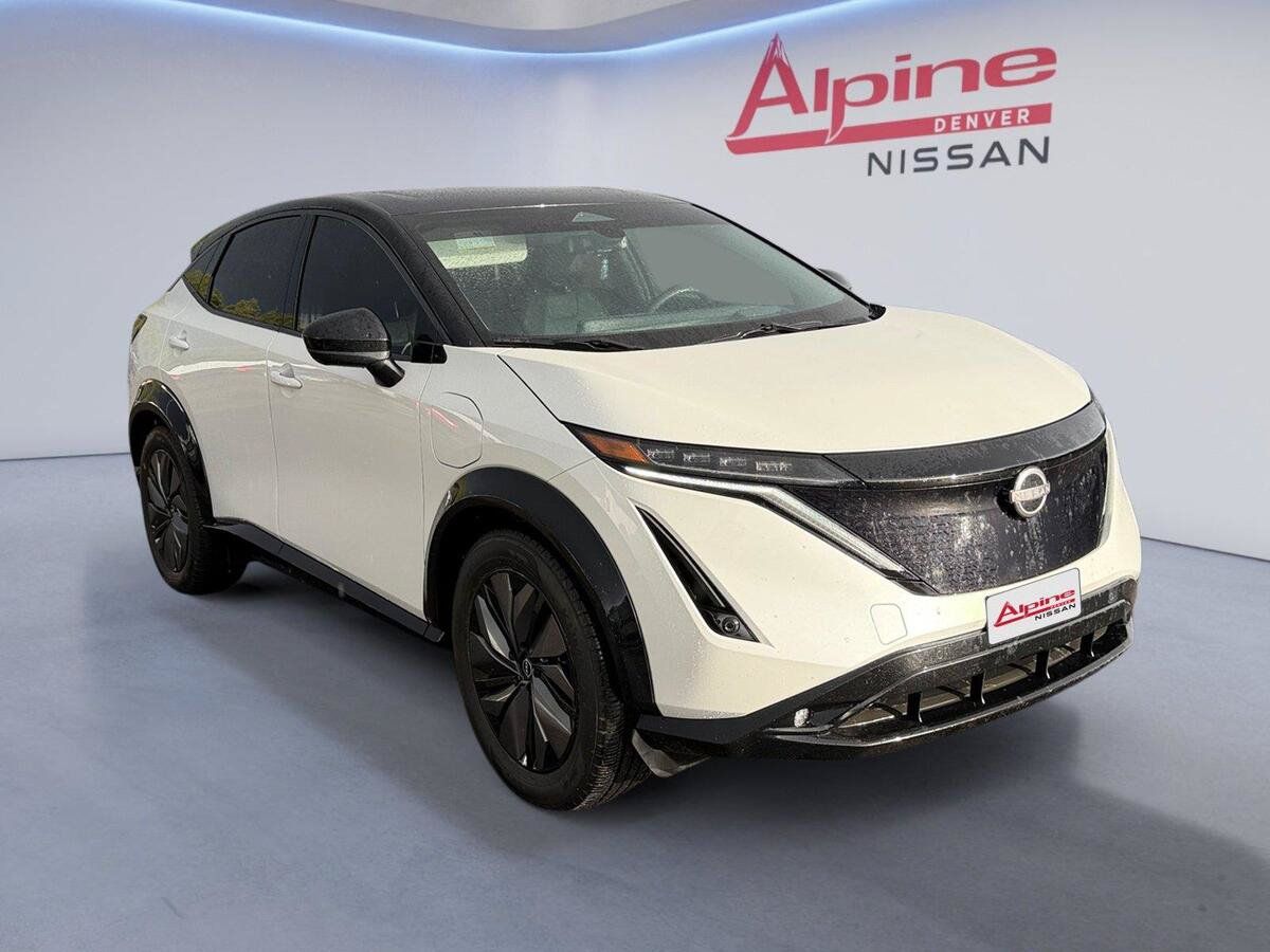 Used 2024 Nissan Ariya AWD image 7