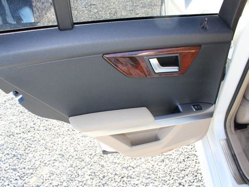 Used 2012 Mercedes-Benz GLK 350 GLK 350 4MATIC AWD 4dr SUV image 23