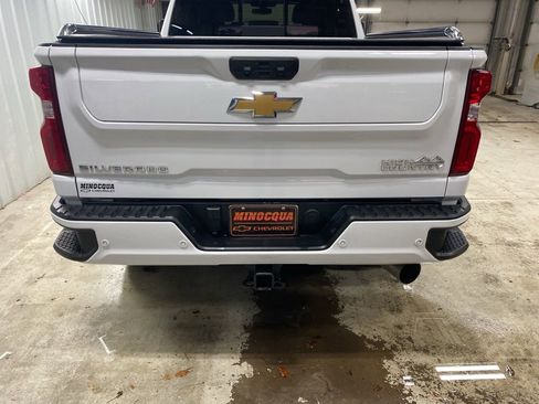 Used 2022 Chevrolet Silverado 3500 High Country w/ Z71 Off-Road Package image 10