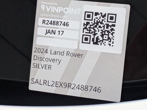 Certified 2024 Land Rover Discovery Dynamic SE image 34