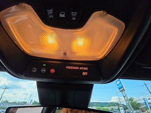 Used 2023 Chevrolet Colorado Trail Boss AWD/4WD image 23