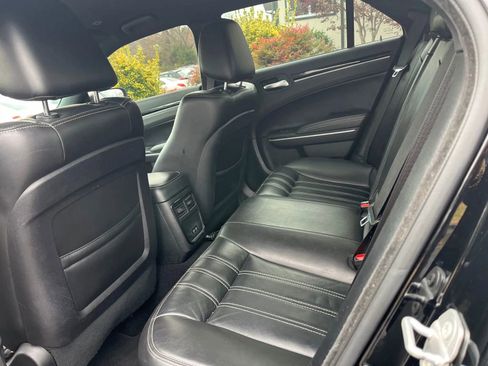Used 2021 Chrysler 300 S RWD image 9