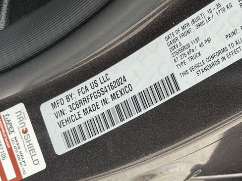 Used 2025 RAM 1500 Big Horn w/ Night Edition AWD/4WD image 30