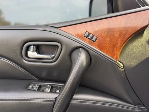 Used 2019 INFINITI QX80 Luxe RWD image 22