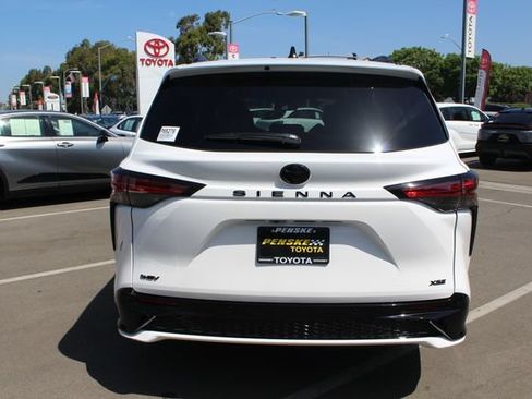 Certified 2026 Toyota Sienna XSE FWD image 15