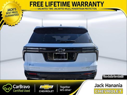 Certified 2026 Chevrolet Traverse High Country FWD image 5