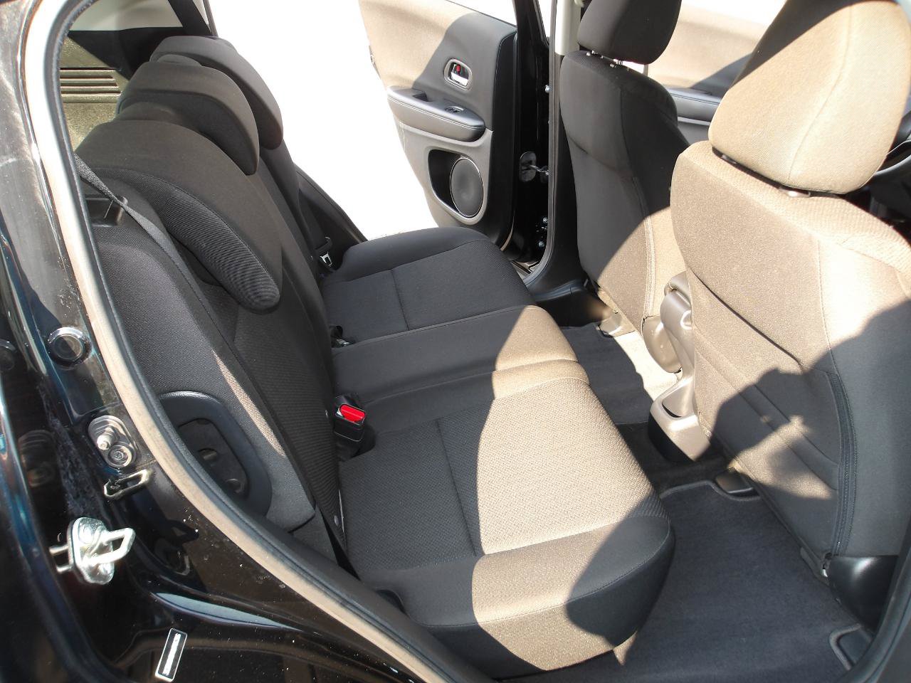 Used 2017 Honda HR-V LX image 12