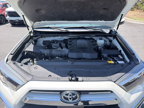 Used 2021 Toyota 4Runner Limited AWD/4WD image 36