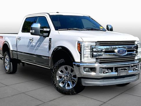 Used 2017 Ford F250 King Ranch w/ King Ranch Ultimate Package AWD/4WD image 2