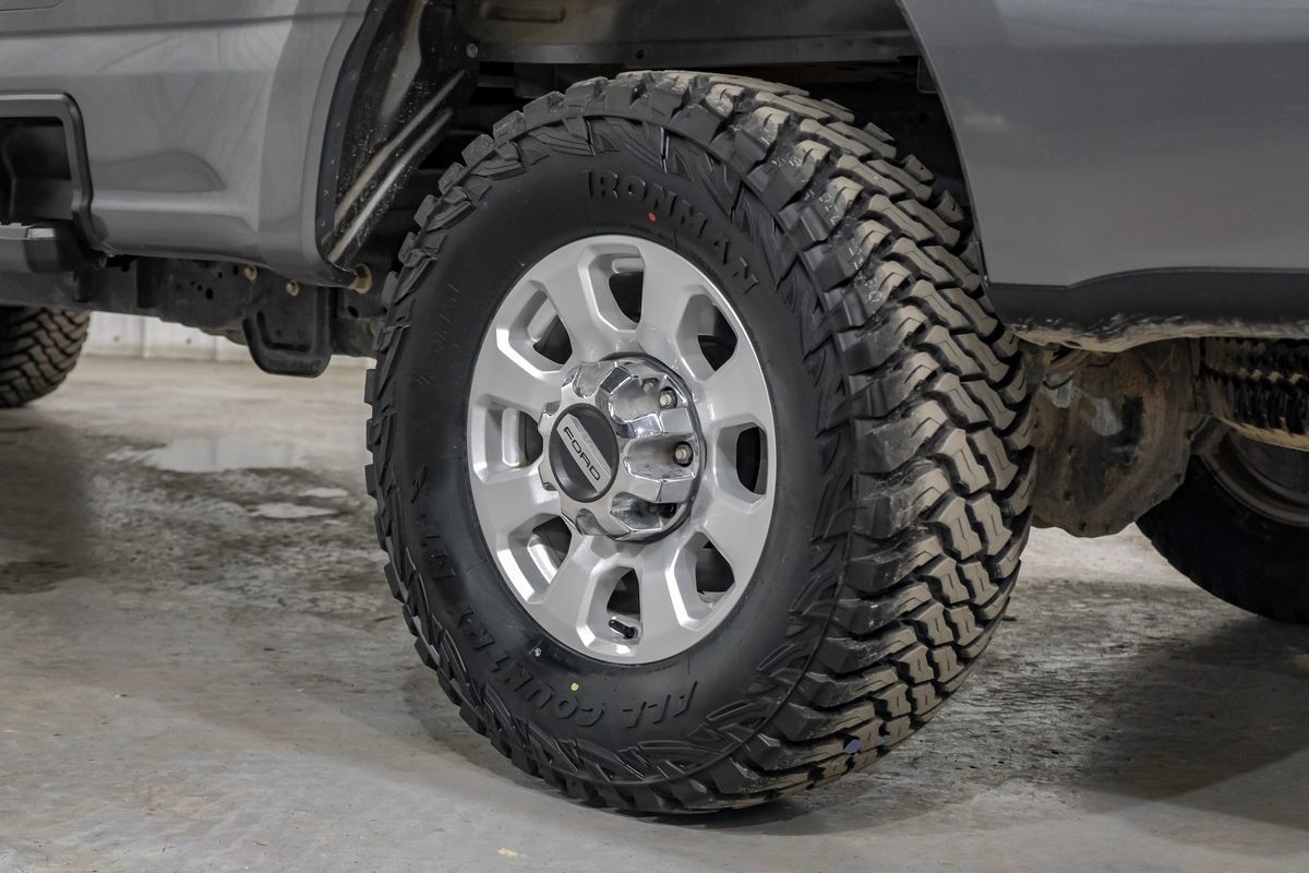 Used 2023 Ford F350 XLT w/ 360-Degree Camera Package AWD/4WD image 59