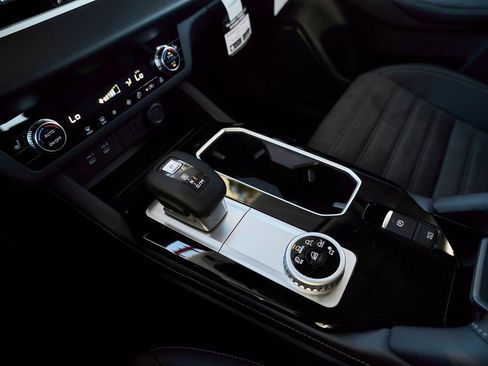 New 2026 Mitsubishi Outlander SE FWD image 47