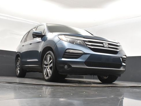 Used 2018 Honda Pilot Touring image 47