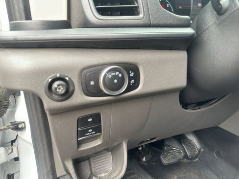 Used 2022 Ford Transit 250 Low Roof RWD image 20