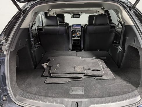 Used 2023 MAZDA CX-9 Touring image 45