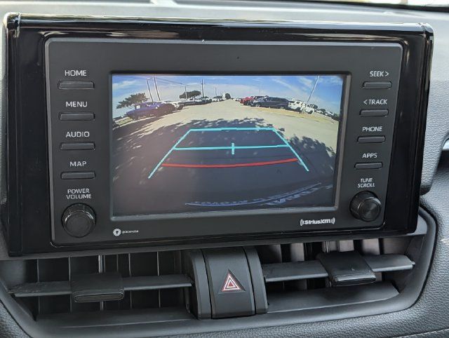 Used 2021 Toyota RAV4 XLE FWD image 18
