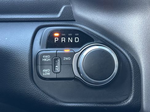 Used 2024 RAM 2500 Big Horn w/ Bed Utility Group image 20