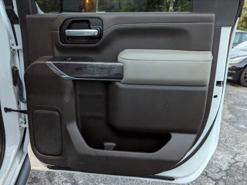 Used 2021 Chevrolet Silverado 2500 LTZ w/ LTZ Texas Edition image 19