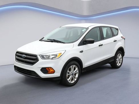 Used 2017 Ford Escape S FWD image 2