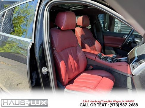 Used 2021 BMW X6 xDrive40i w/ Premium Package 2 AWD/4WD image 3