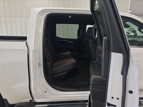 Used 2024 Chevrolet Silverado 1500 High Country w/ Technology Package AWD/4WD image 26