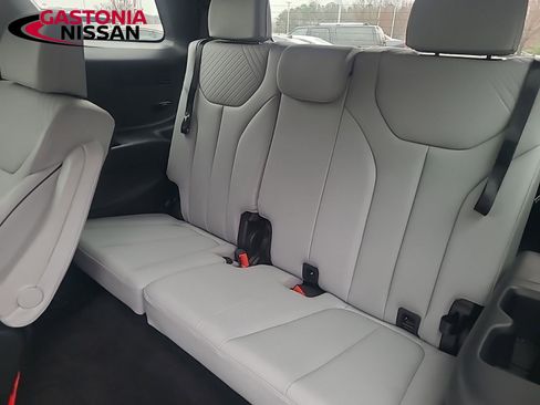 Used 2024 Hyundai Palisade SEL image 19