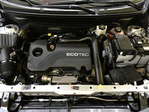 Used 2019 Chevrolet Equinox LS w/ LS Convenience Package image 7