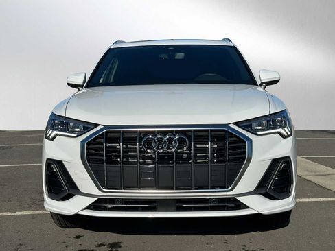 New 2025 Audi Q3 2.0T Premium image 8